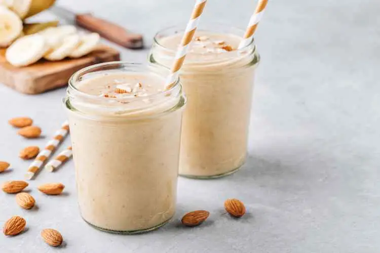 Protein-Packed Almond Smoothie